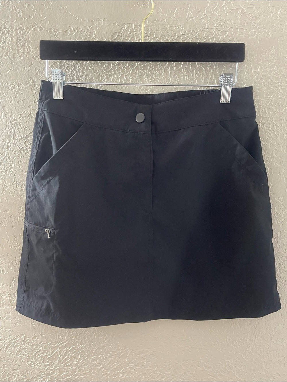 Black Activewear Skort with Side Zip Pocket Small